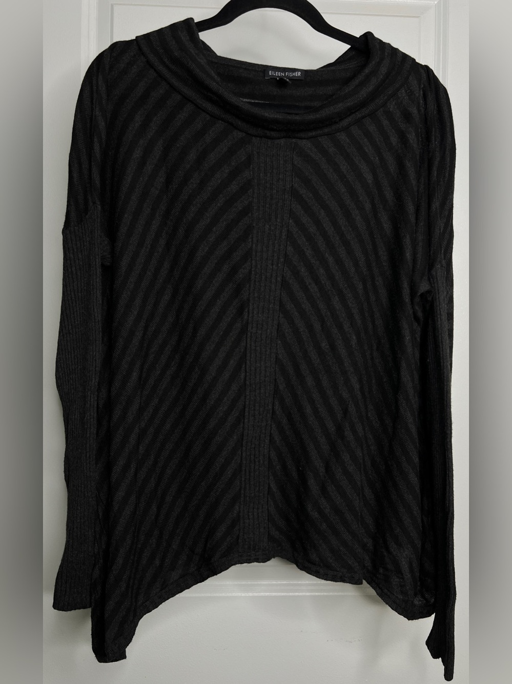 Eileen Fisher Boxy Top Italian Yarn Viscose Blend Black and Gray Oversized Large